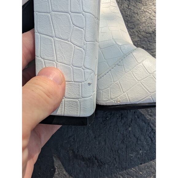 Nasty Gal Womens White Croc Ankle Boots Booties 6 Chunky Heel Pointed Toe Chic - Picture 5 of 9